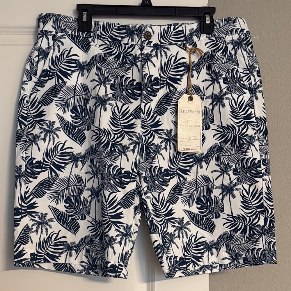 Hudson & Barrow Navy and White Tropical Print Shorts